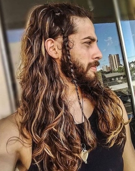 Single braid hairstyle for men