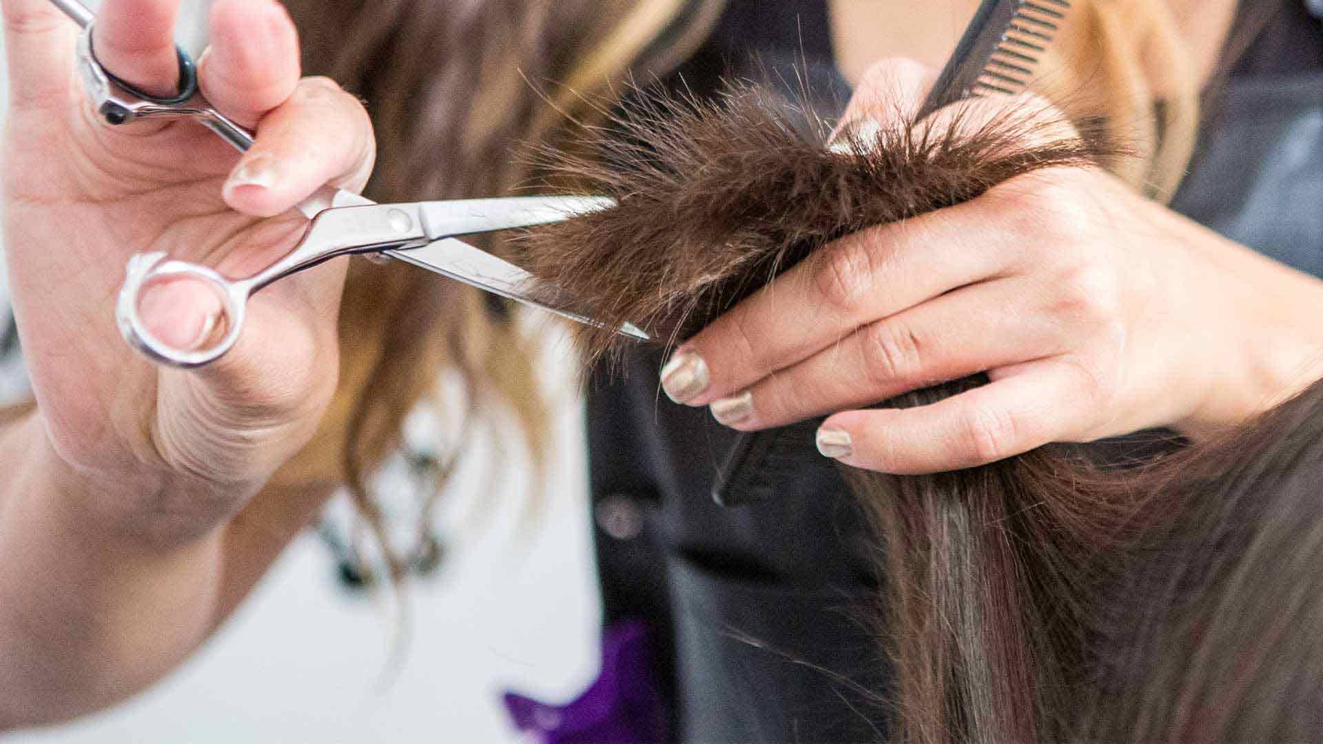 Step cutting for long hair